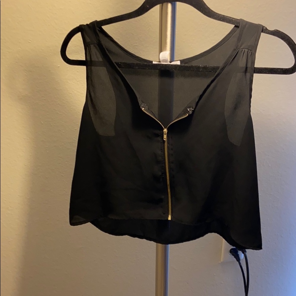 Crop top